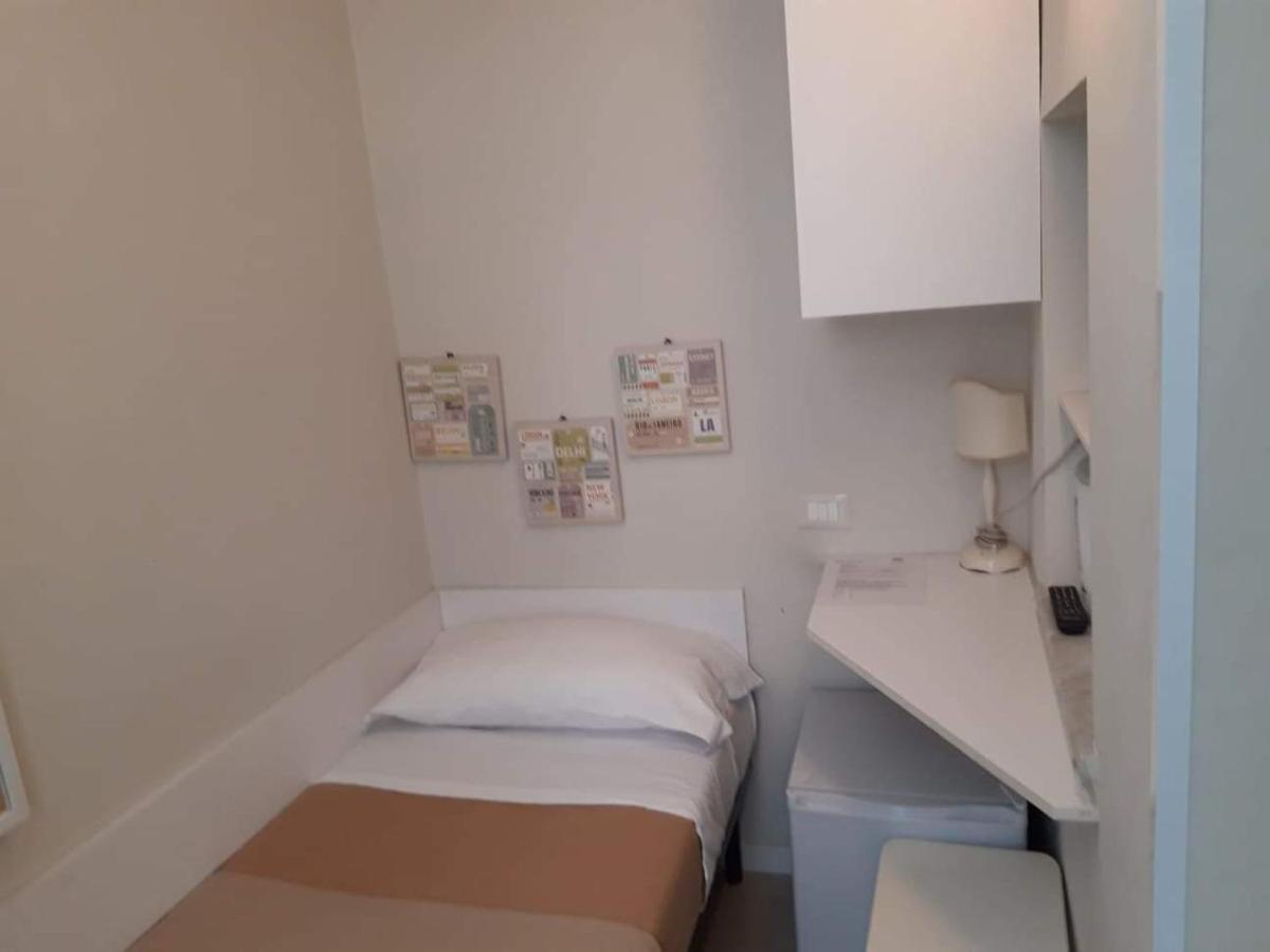 Small Single Bed and breakfast Roma